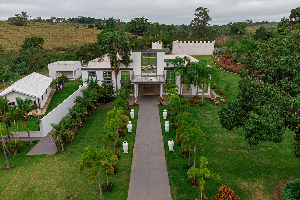 Aerial view of Palazzo Salvattori and its gardens